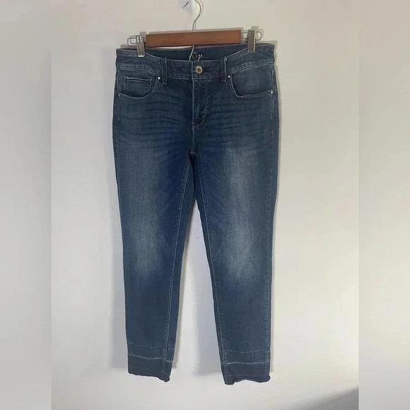 White House Black Market Jeans | The Slim Ankle Raw Hem Size 4 EUC 0134 - Picture 1 of 10